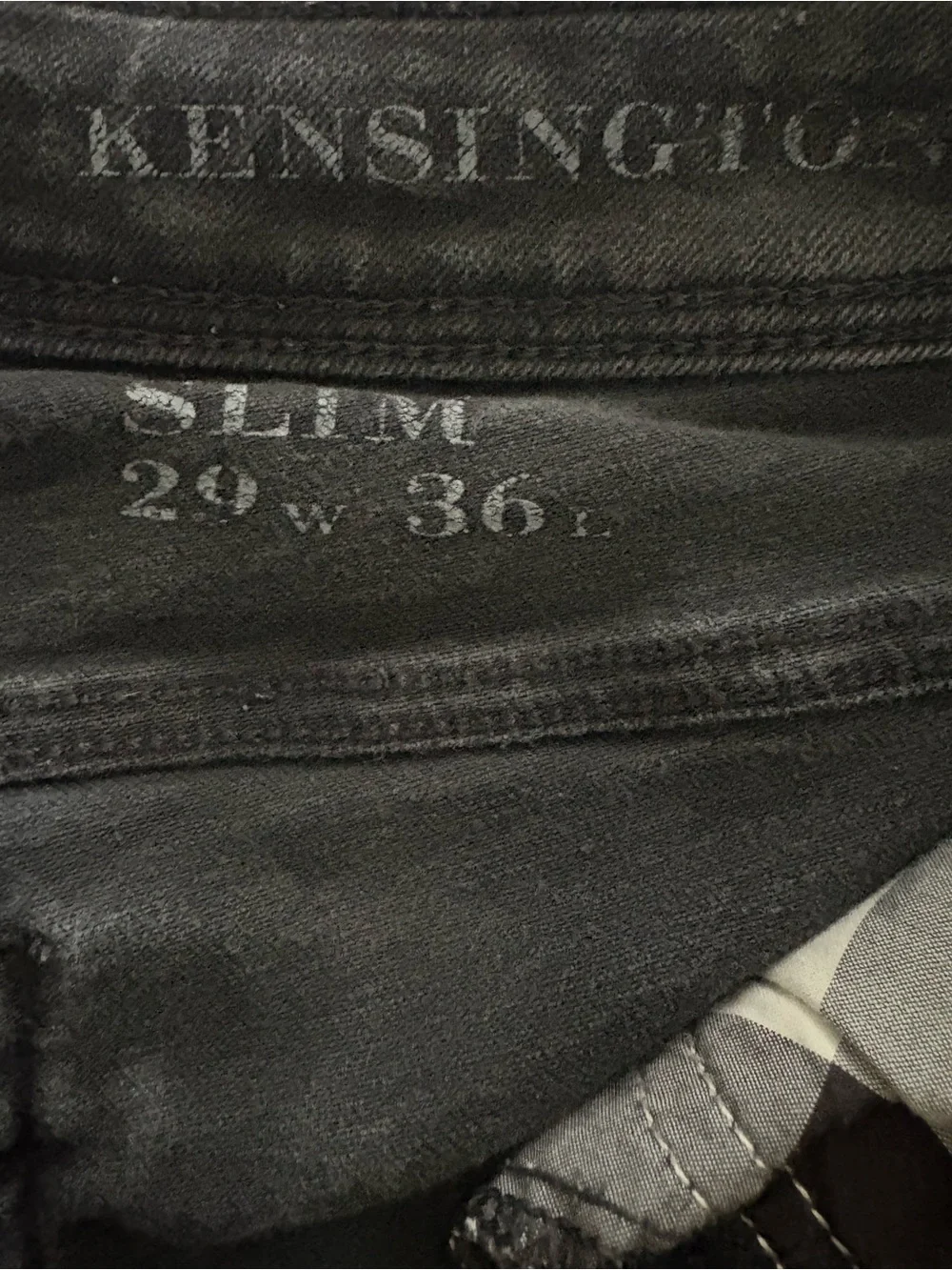 Burberry Brit Kensington Black Skinny Jeans - Picture 3 of 10